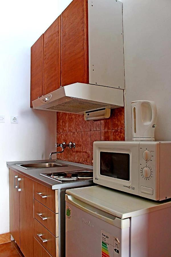 Apartments Gabriela Drvenik  Extérieur photo