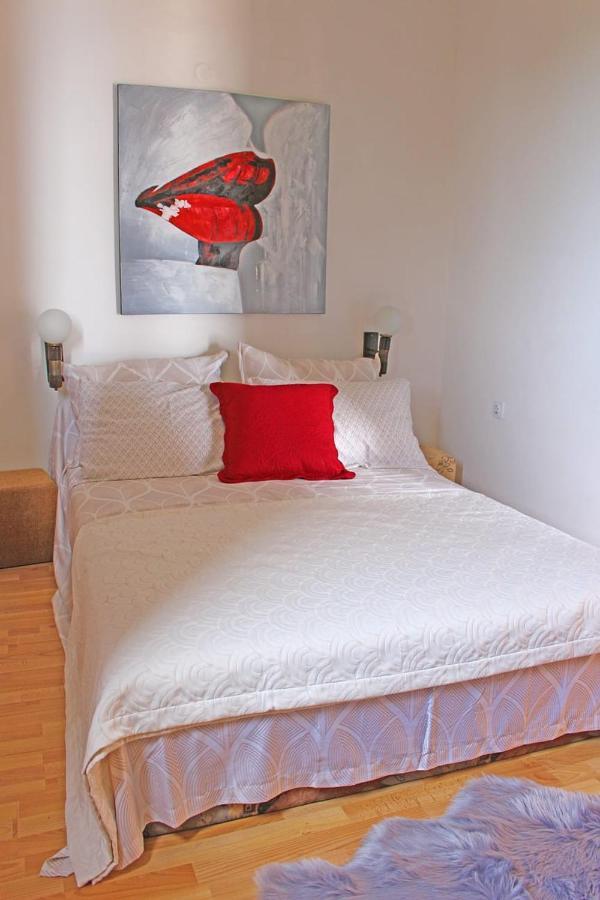 Apartments Gabriela Drvenik  Extérieur photo